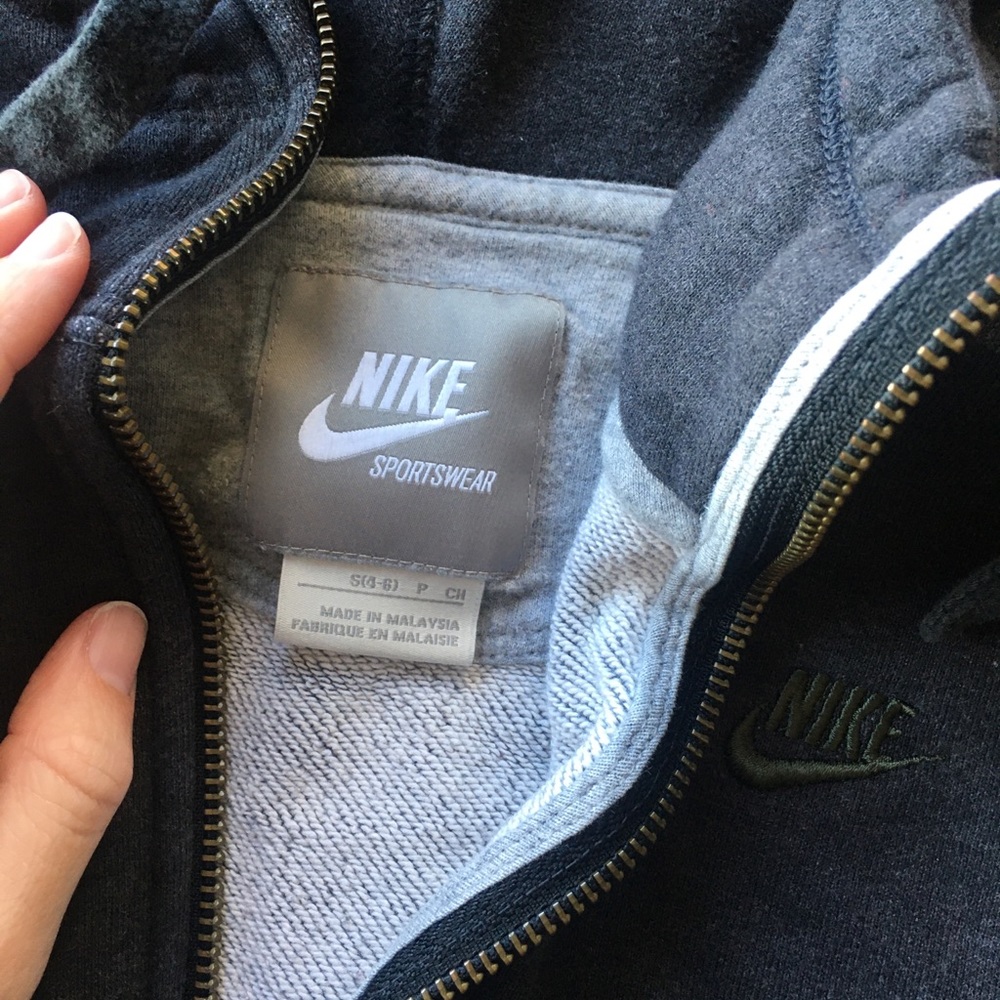 Nike half zip sweatshirt